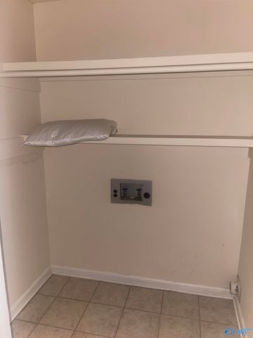 3016 Live Oak NA, Huntsville, AL 35802