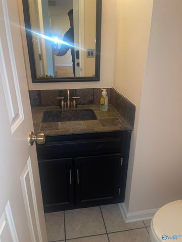 3016 Live Oak NA, Huntsville, AL 35802