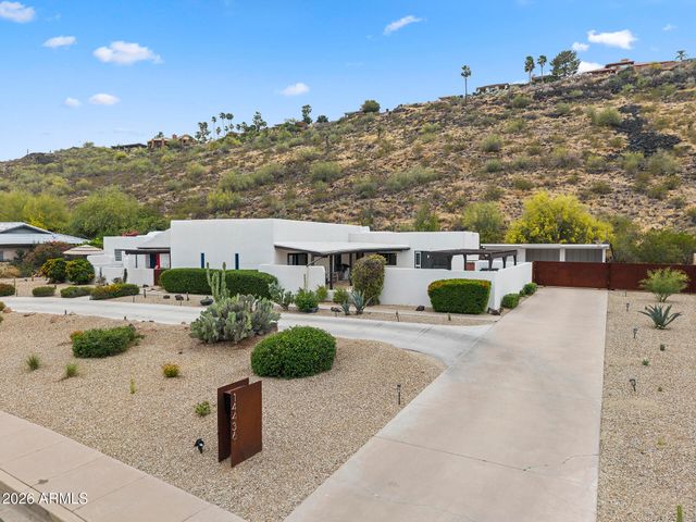 14436 N CORAL GABLES Drive, Phoenix, AZ 85023