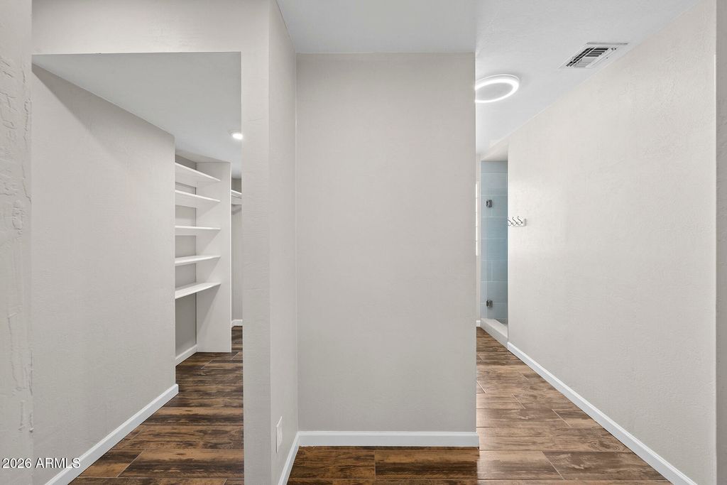 Image 35 of property listing at 14436 N CORAL GABLES Drive, Phoenix, AZ 85023