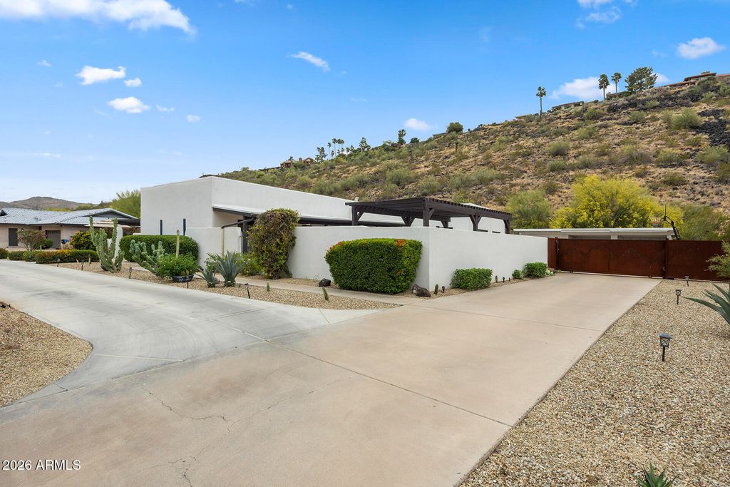 Image 75 of property listing at 14436 N CORAL GABLES Drive, Phoenix, AZ 85023