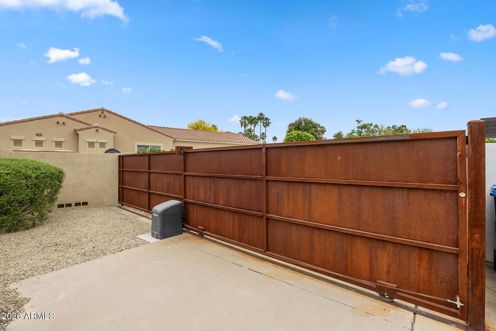 Image 84 of property listing at 14436 N CORAL GABLES Drive, Phoenix, AZ 85023