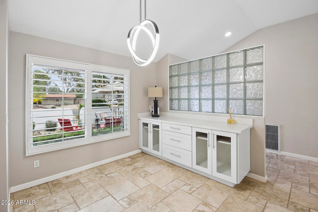 Image 9 of property listing at 14436 N CORAL GABLES Drive, Phoenix, AZ 85023