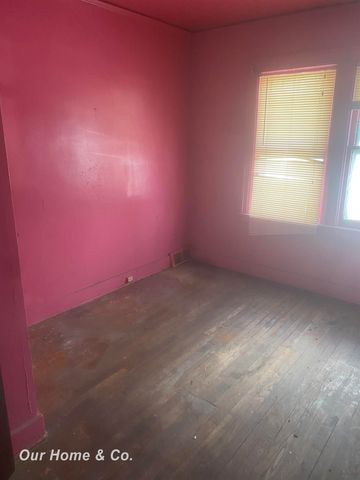 671 Lakewood Street, Detroit, MI 48215