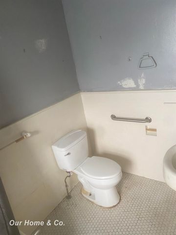 671 Lakewood Street, Detroit, MI 48215