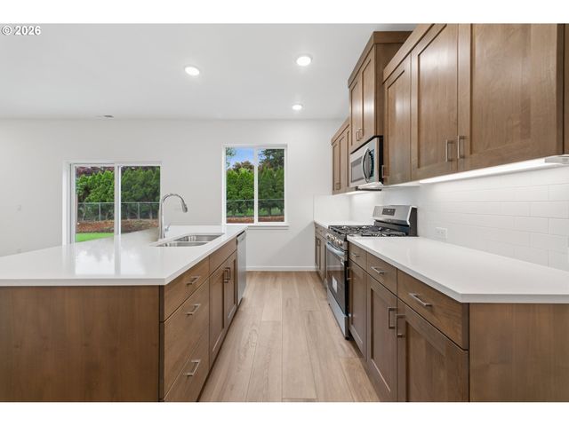 32730 Sw Huser Ln, Scappoose, OR 97056