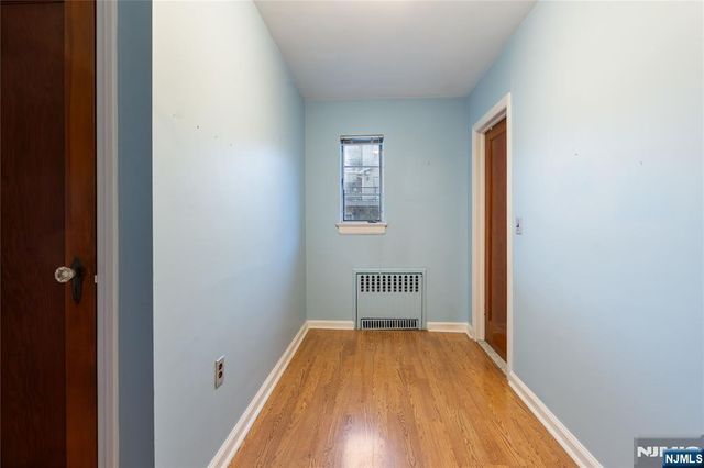 15 Edgewater Road, Cliffside Park, NJ 07010