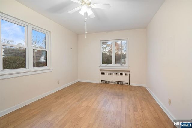 15 Edgewater Road, Cliffside Park, NJ 07010