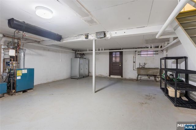 15 Edgewater Road, Cliffside Park, NJ 07010