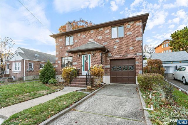 15 Edgewater Road, Cliffside Park, NJ 07010