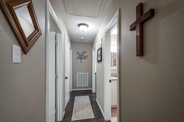 1041 Magnolia Point Drive, Huffman, TX 77336