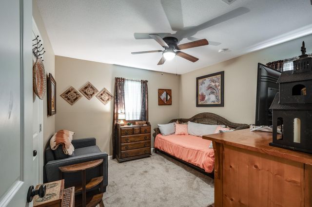 1041 Magnolia Point Drive, Huffman, TX 77336