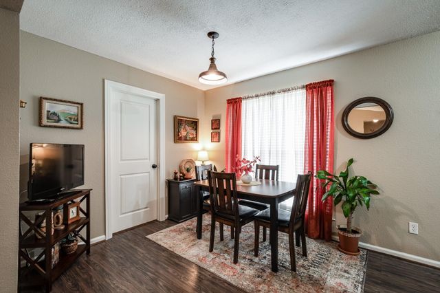 1041 Magnolia Point Drive, Huffman, TX 77336
