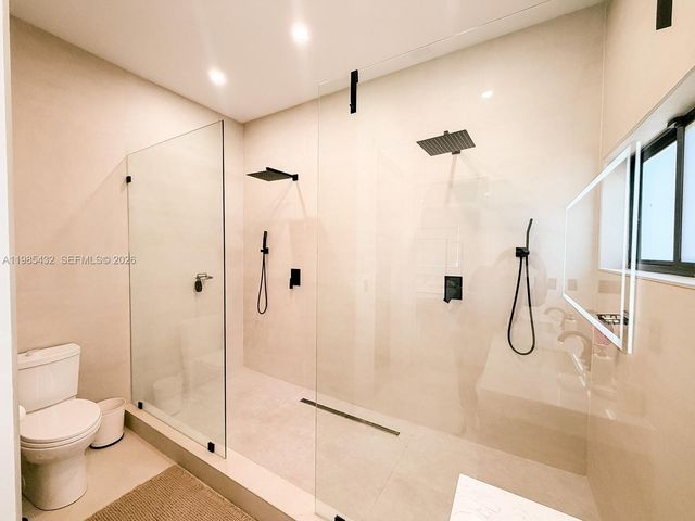 6200 SW 57th Dr, South Miami, FL 33143