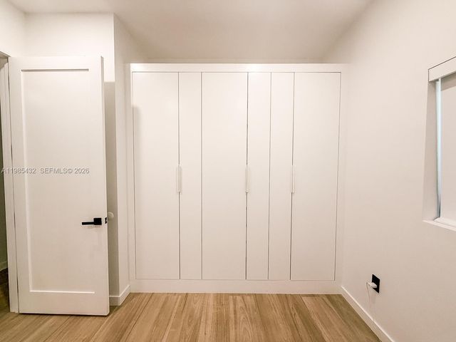 6200 SW 57th Dr, South Miami, FL 33143