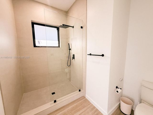 6200 SW 57th Dr, South Miami, FL 33143