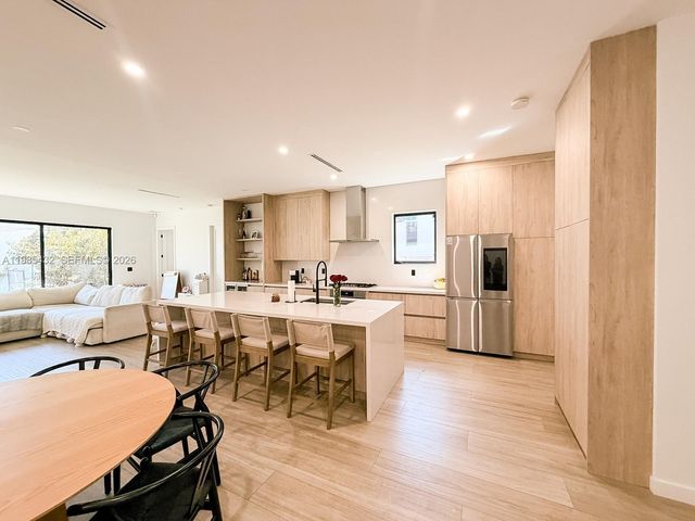 6200 SW 57th Dr, South Miami, FL 33143