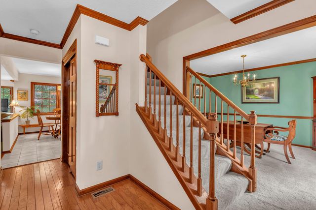 1118 Riva Ridge Boulevard, Columbus, OH 43230