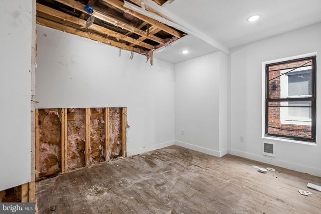 1613 W ERIE AVE, Philadelphia, PA 19140