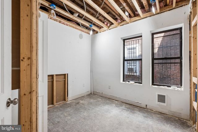 1613 W ERIE AVE, Philadelphia, PA 19140