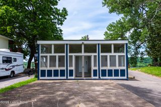 1706 Riverside Dr, Prospect, KY 40059