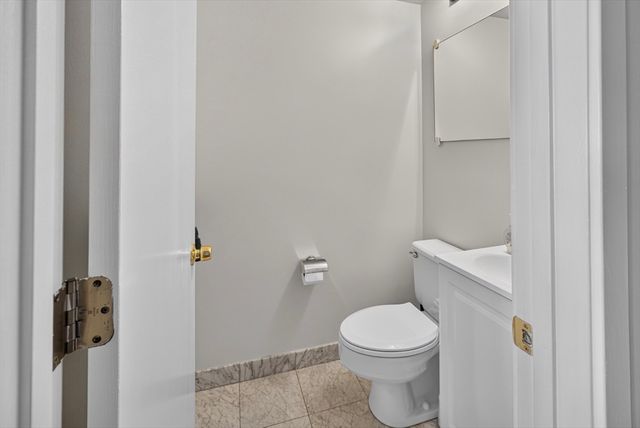 931 Massachusetts Ave 605, Cambridge, MA 02139