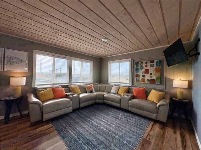 1218 S 11th, Port Aransas, TX 78373