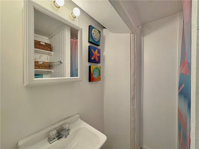 1218 S 11th, Port Aransas, TX 78373