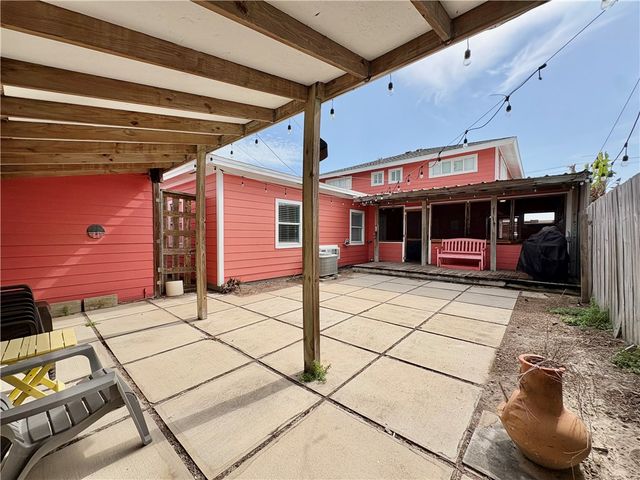 1218 S 11th, Port Aransas, TX 78373