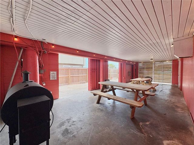 1218 S 11th, Port Aransas, TX 78373