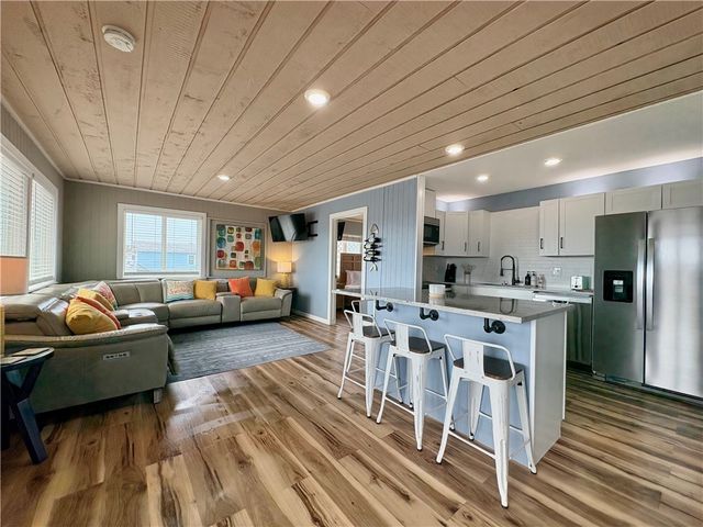 1218 S 11th, Port Aransas, TX 78373