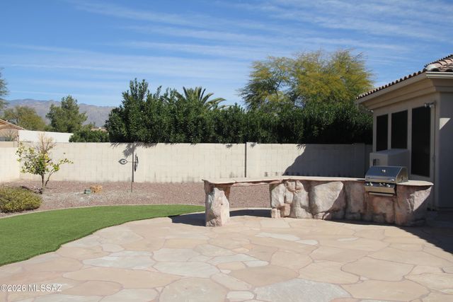 2177 N Split Rock Place, Tucson, AZ 85749