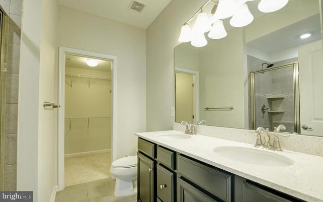 270 HIGH RAIL TER SE, Leesburg, VA 20175