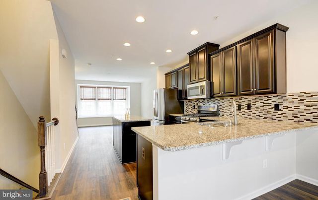 270 HIGH RAIL TER SE, Leesburg, VA 20175