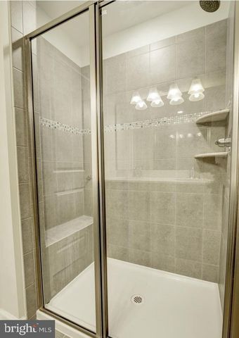 270 HIGH RAIL TER SE, Leesburg, VA 20175