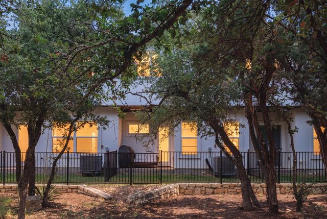 12001 Vista Parke DR 202, Austin, TX 78726