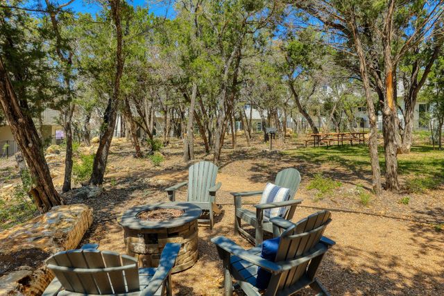 12001 Vista Parke DR 202, Austin, TX 78726