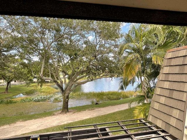 118 1st Terrace, Palm Beach Gardens, FL 33418