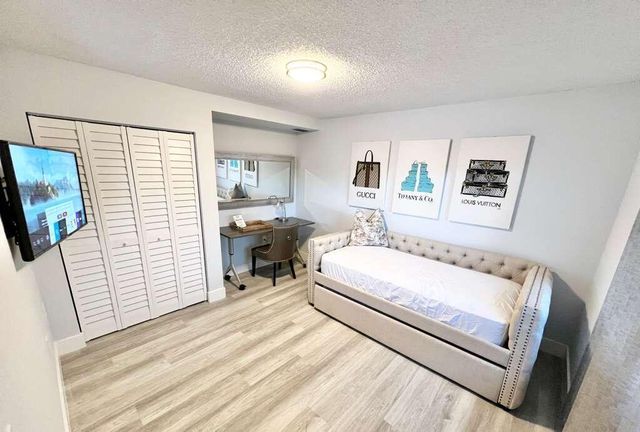 118 1st Terrace, Palm Beach Gardens, FL 33418