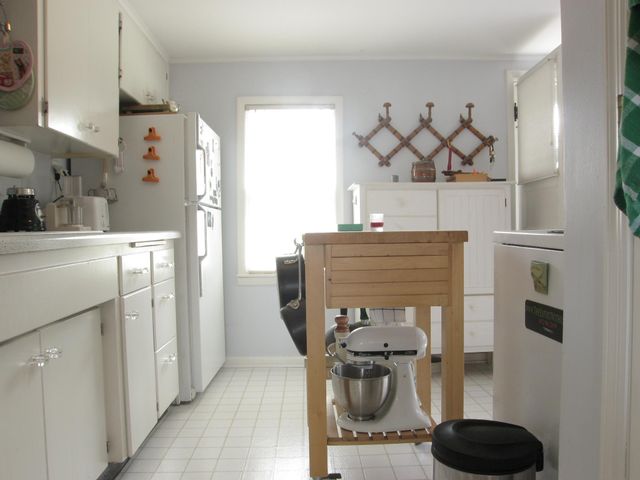1896 Walter Street, Maplewood, MN 55109