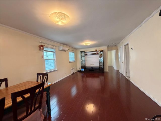 15739 20th Road, Whitestone, NY 11357