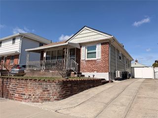15739 20th Road, Whitestone, NY 11357