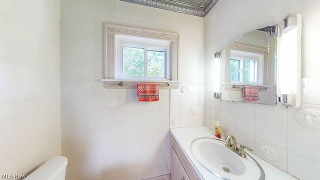 7673 Fairview Avenue, Mentor, OH 44060