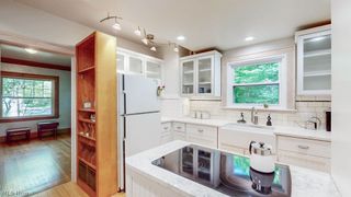 7673 Fairview Avenue, Mentor, OH 44060