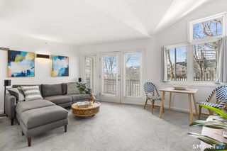 3250 Fairfield Avenue APT 302, Bridgeport, CT 06605