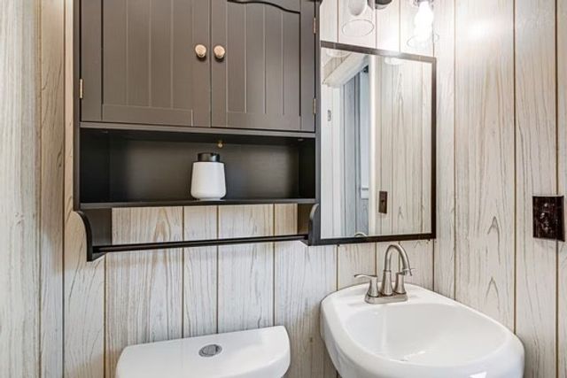 2810 Paden Dr, Nashville, TN 37206