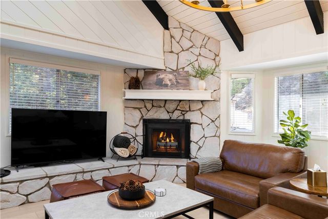 695 Sutter Lane, Lake Arrowhead, CA 92352