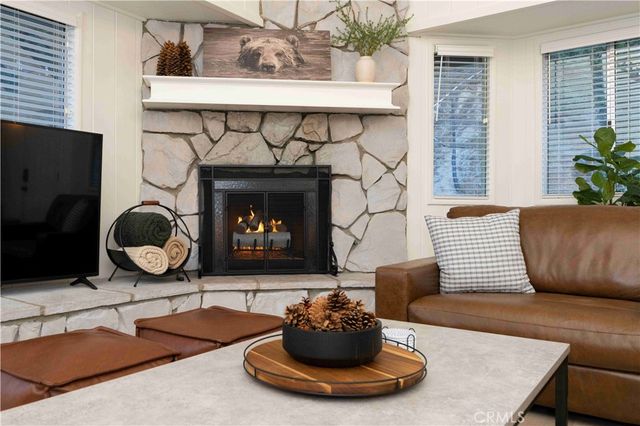 695 Sutter Lane, Lake Arrowhead, CA 92352