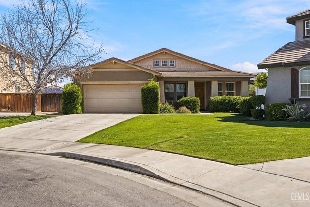 10104 Sharktooth Peak Drive, Bakersfield, CA 93311