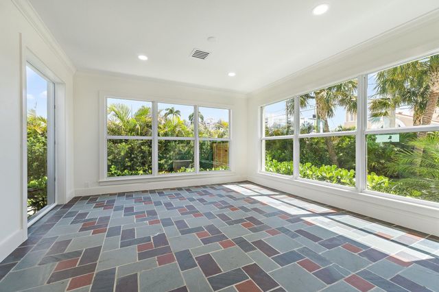 4015 Washington Road, West Palm Beach, FL 33405